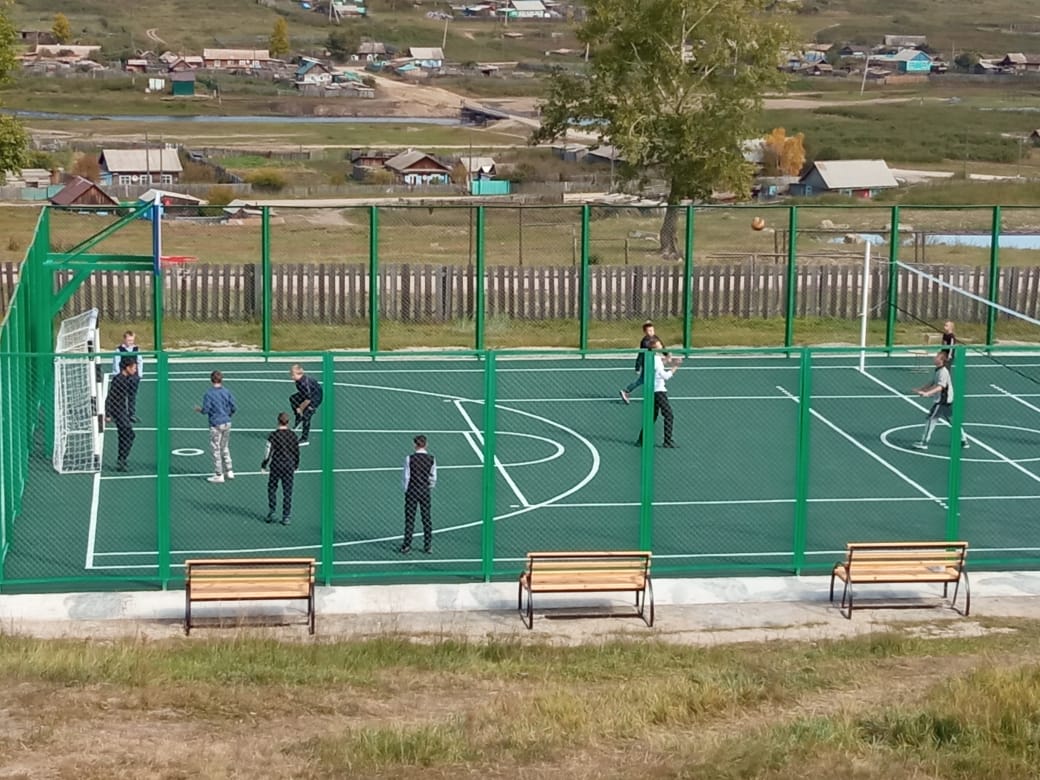 Изображение спорт и физкультура в школе.