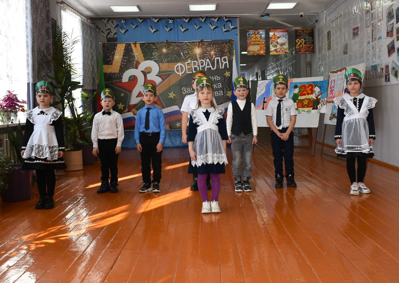 Смотр песни к празднику 23 февраля.